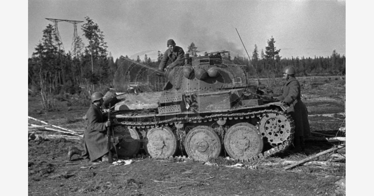 12 Pz Div panzer knocked out at Khandrovo